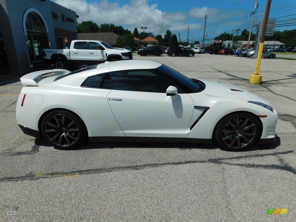 Pearl White 2014 Nissan GT-R Premium Exterior Photo #144642068