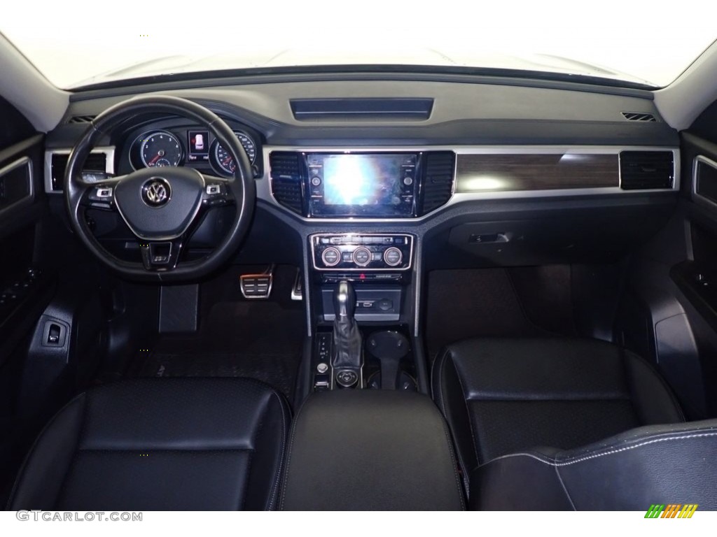 Titan Black Interior 2018 Volkswagen Atlas SEL 4Motion Photo #144642152