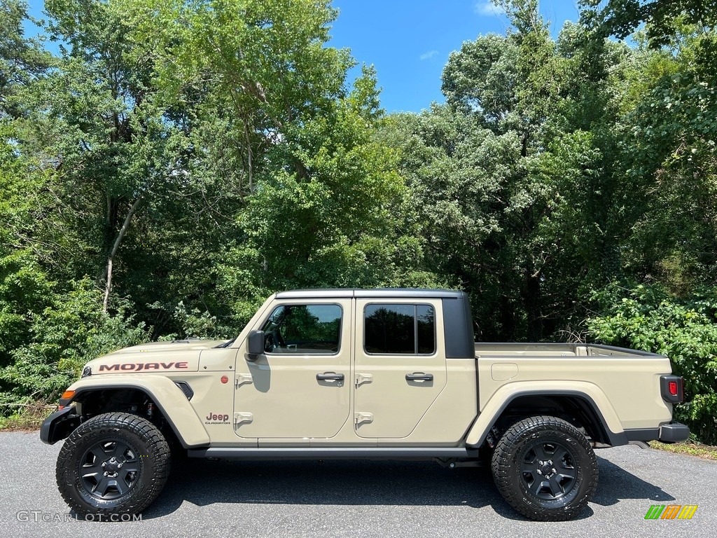 2022 Gladiator Mojave 4x4 - Gobi / Black photo #1