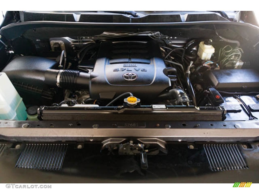 2016 Toyota Tundra SR5 Double Cab Engine Photos