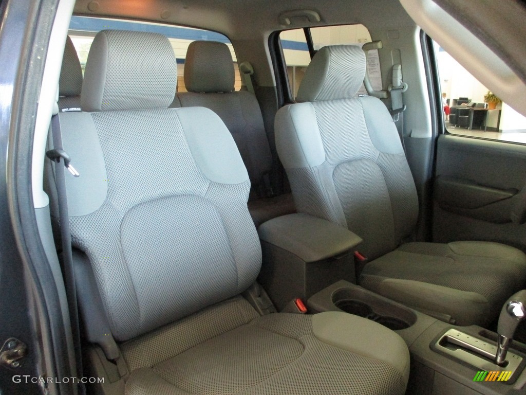 2013 Nissan Frontier SV V6 Crew Cab 4x4 Front Seat Photo #144646103