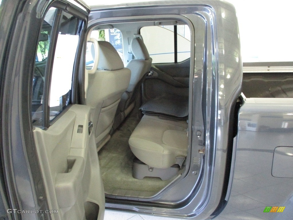 2013 Nissan Frontier SV V6 Crew Cab 4x4 Rear Seat Photo #144646208