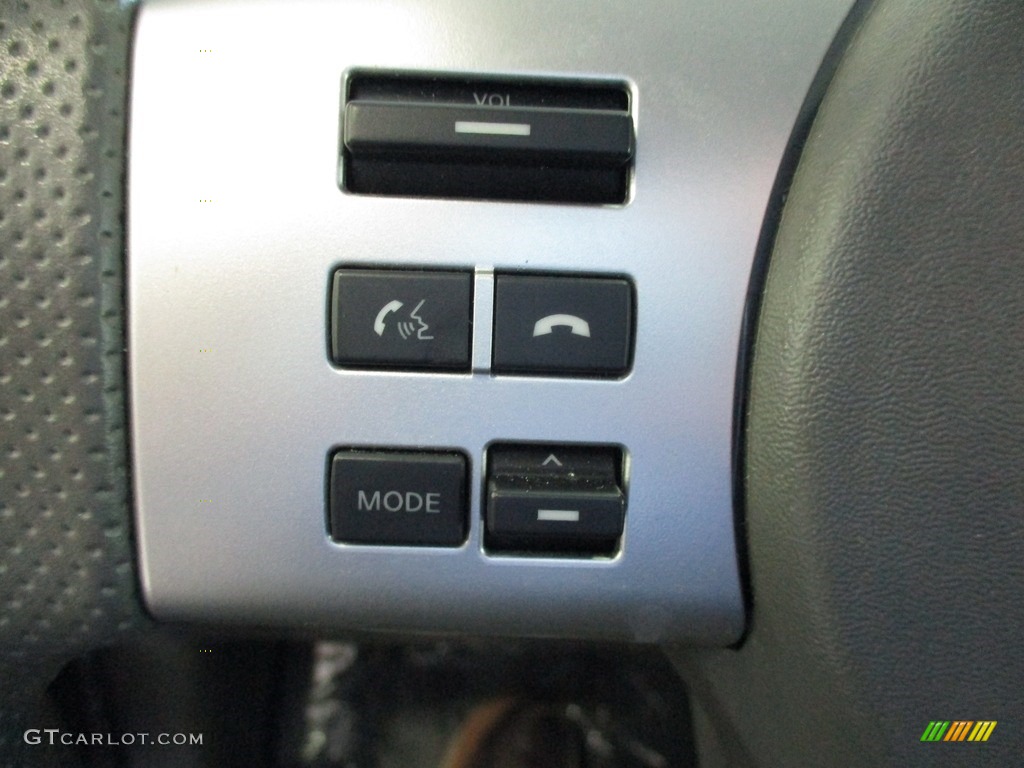 2013 Nissan Frontier SV V6 Crew Cab 4x4 Controls Photo #144646427