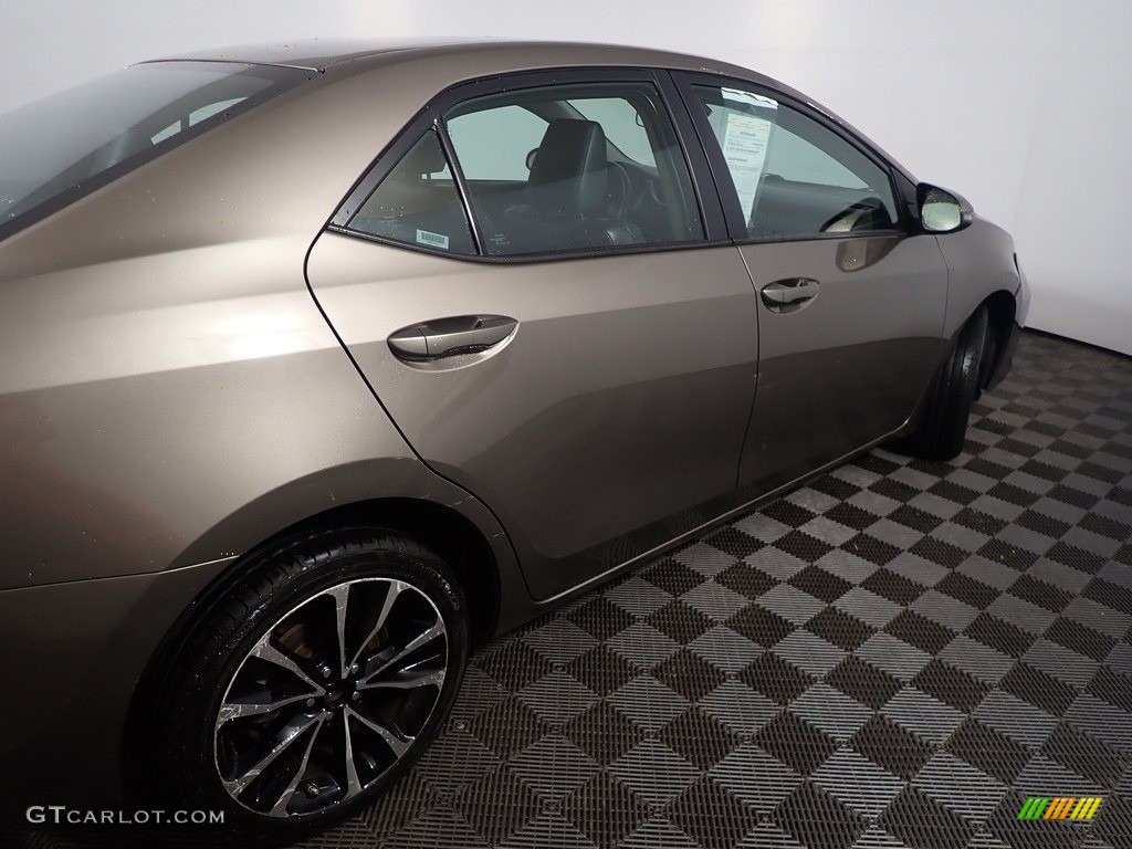 2019 Corolla SE - Falcon Gray metallic / Black photo #19