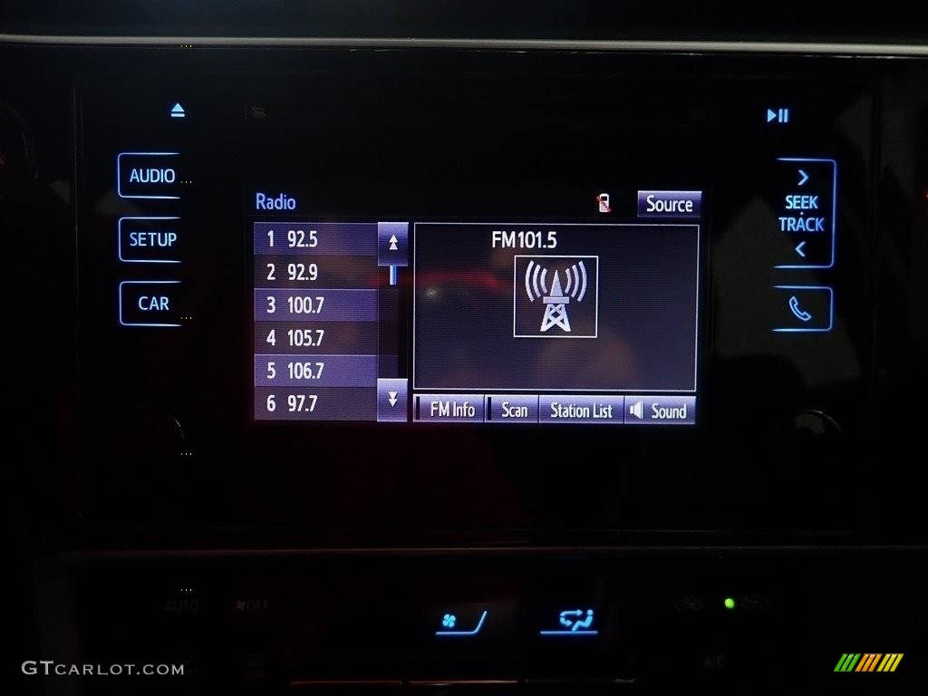 2019 Corolla SE - Falcon Gray metallic / Black photo #26