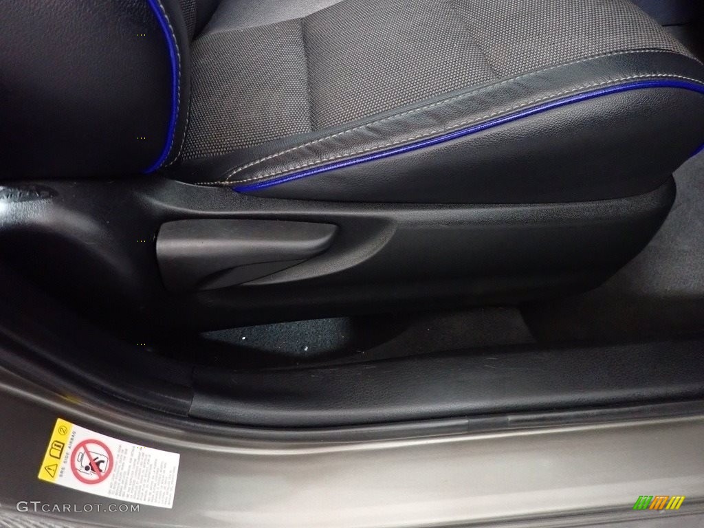 2019 Corolla SE - Falcon Gray metallic / Black photo #40