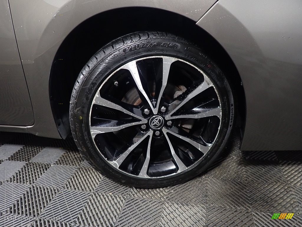 2019 Corolla SE - Falcon Gray metallic / Black photo #41