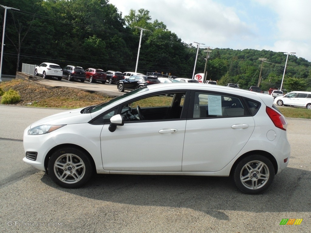 2019 Fiesta SE Hatchback - Oxford White / Charcoal Black photo #12