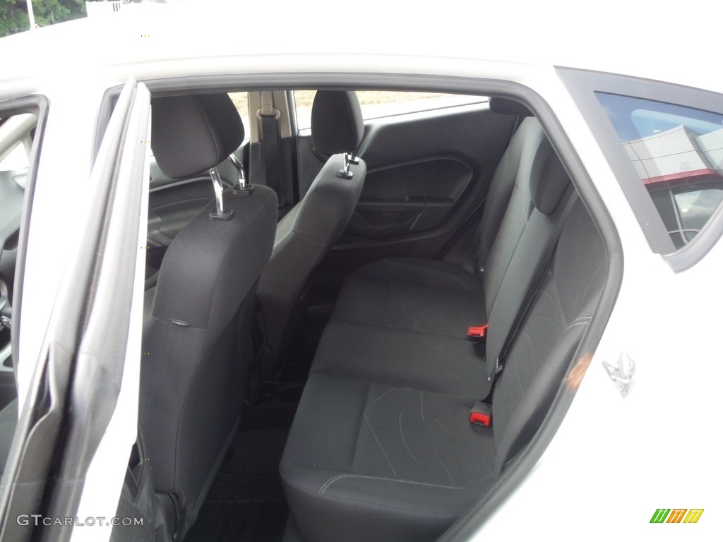 2019 Fiesta SE Hatchback - Oxford White / Charcoal Black photo #22