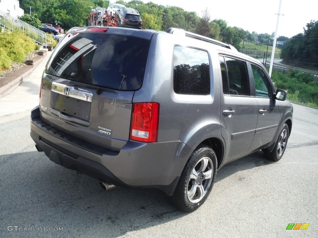 2015 Pilot SE 4WD - Modern Steel Metallic / Gray photo #16