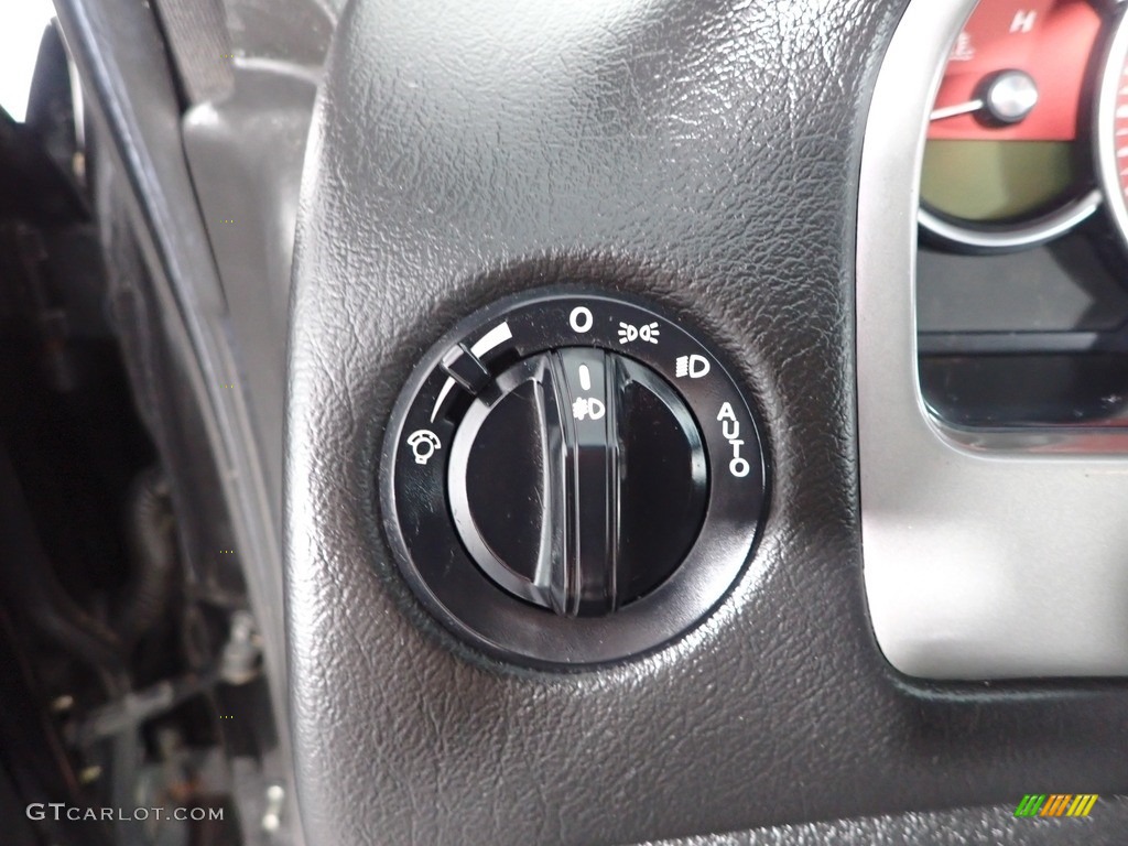 2006 GTO Coupe - Phantom Black Metallic / Black photo #12