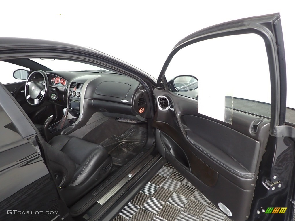 2006 GTO Coupe - Phantom Black Metallic / Black photo #21