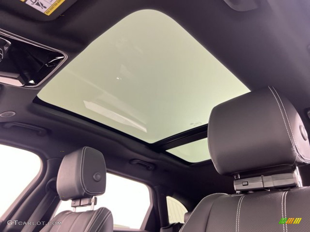 2022 Land Rover Range Rover Velar R-Dynamic S Sunroof Photos