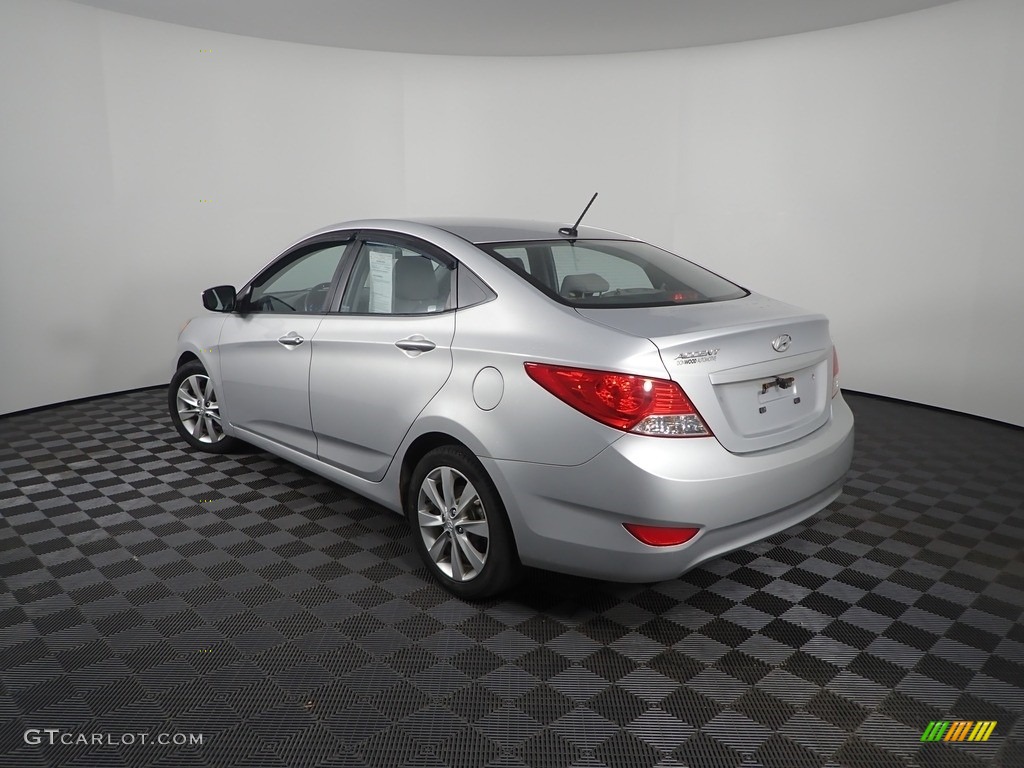 2013 Accent GLS 4 Door - Ironman Silver / Gray photo #5