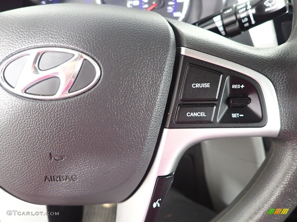 2013 Accent GLS 4 Door - Ironman Silver / Gray photo #16