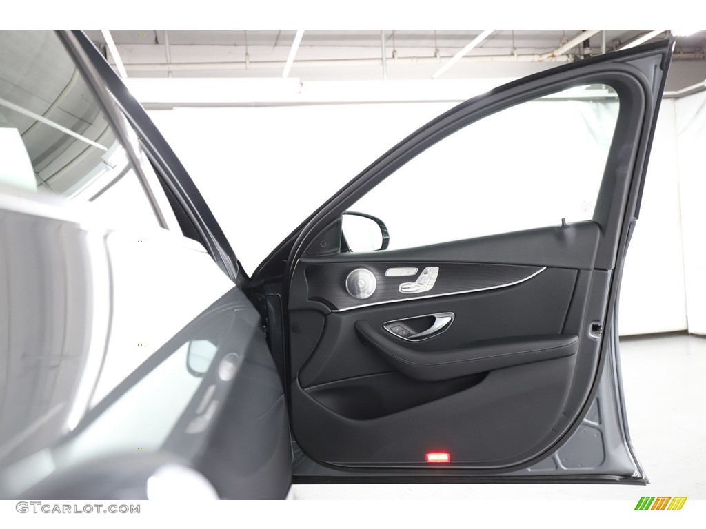 2020 E 350 Sedan - Selenite Grey Metallic / Black photo #31