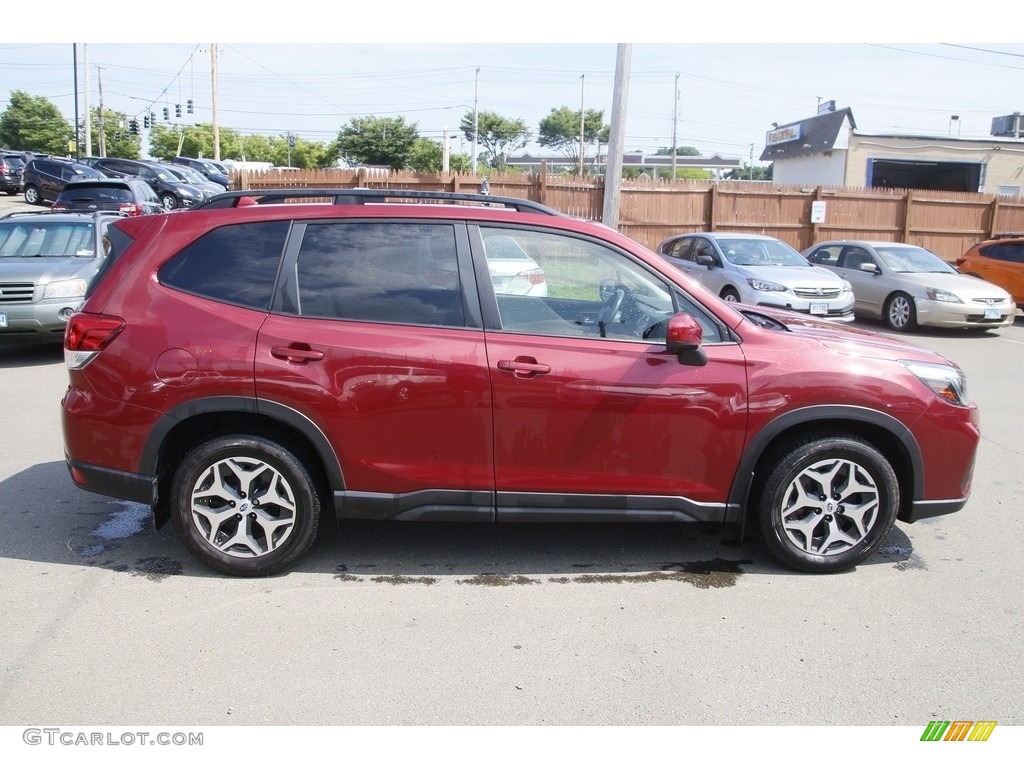 2019 Forester 2.5i Premium - Crimson Red Pearl / Gray photo #4