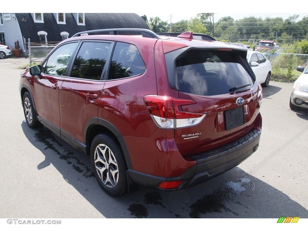 2019 Forester 2.5i Premium - Crimson Red Pearl / Gray photo #7
