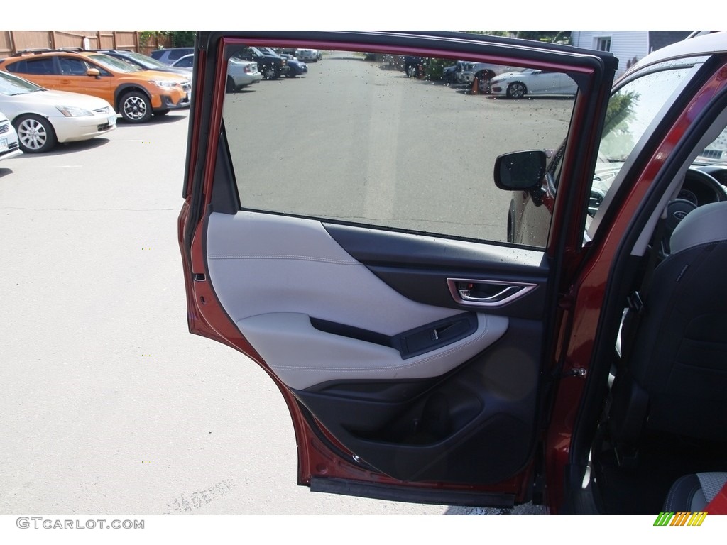 2019 Forester 2.5i Premium - Crimson Red Pearl / Gray photo #12