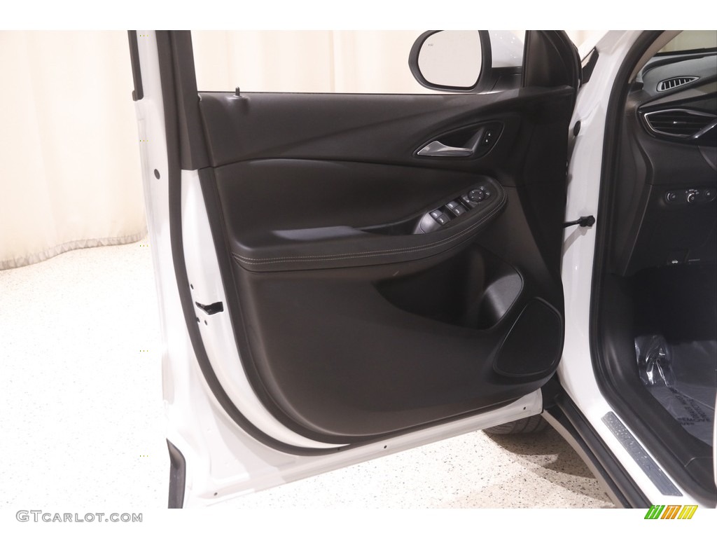 2020 Buick Encore GX Select Ebony Door Panel Photo #144655061
