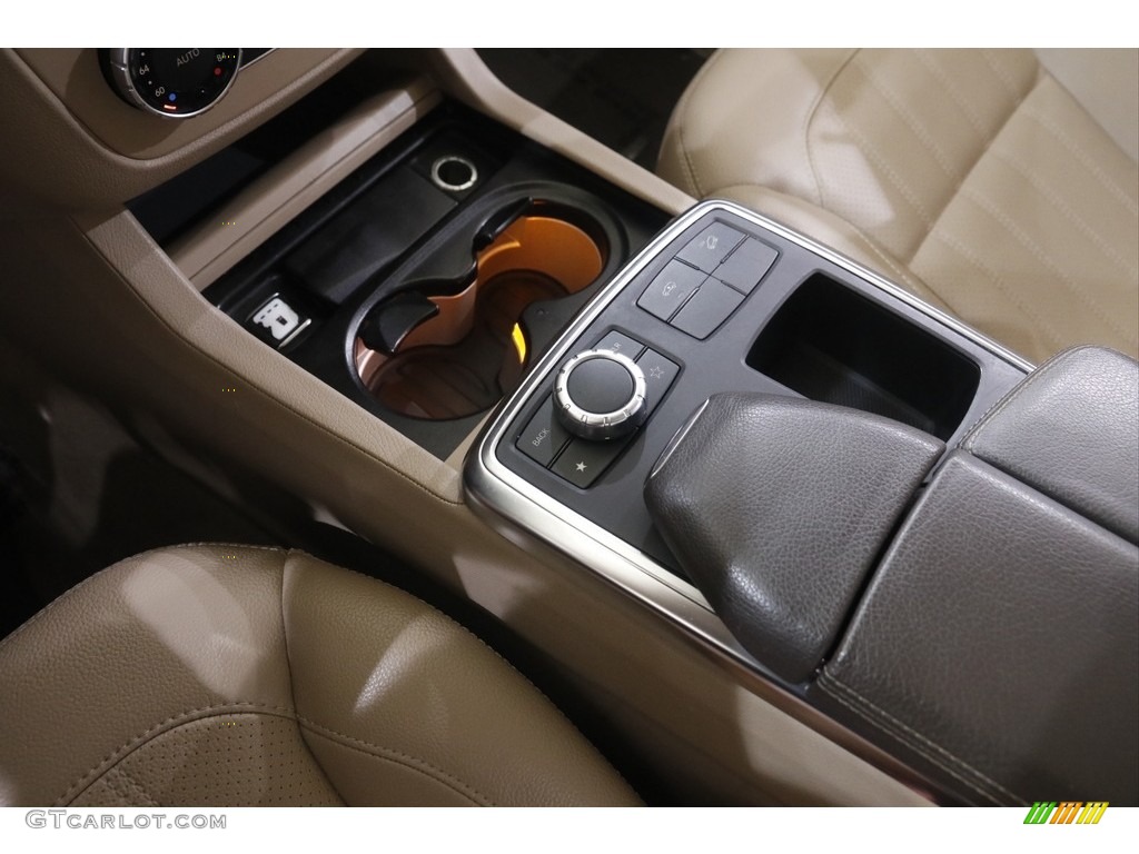 2014 GL 450 4Matic - Black / Almond Beige photo #16