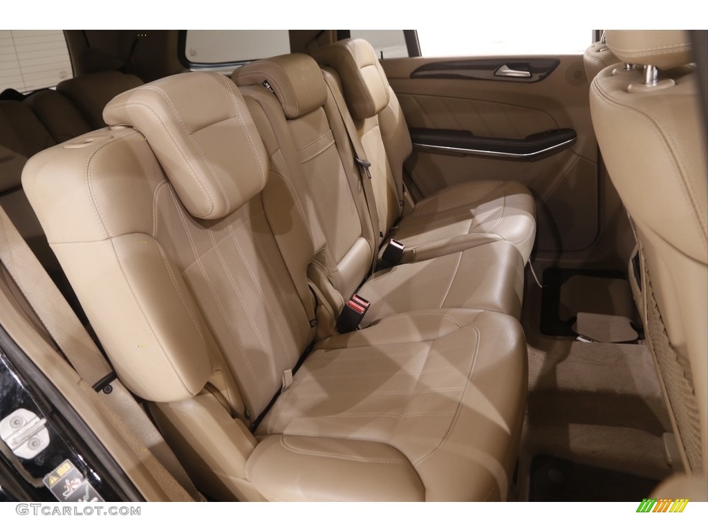 2014 GL 450 4Matic - Black / Almond Beige photo #18