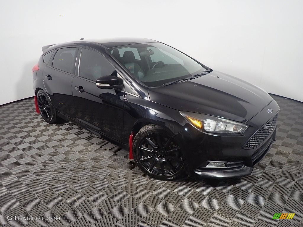 2017 Focus ST Hatch - Shadow Black / Charcoal Black photo #3
