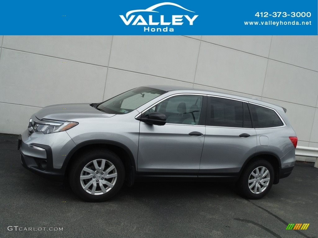 2019 Pilot LX AWD - Lunar Silver Metallic / Gray photo #2