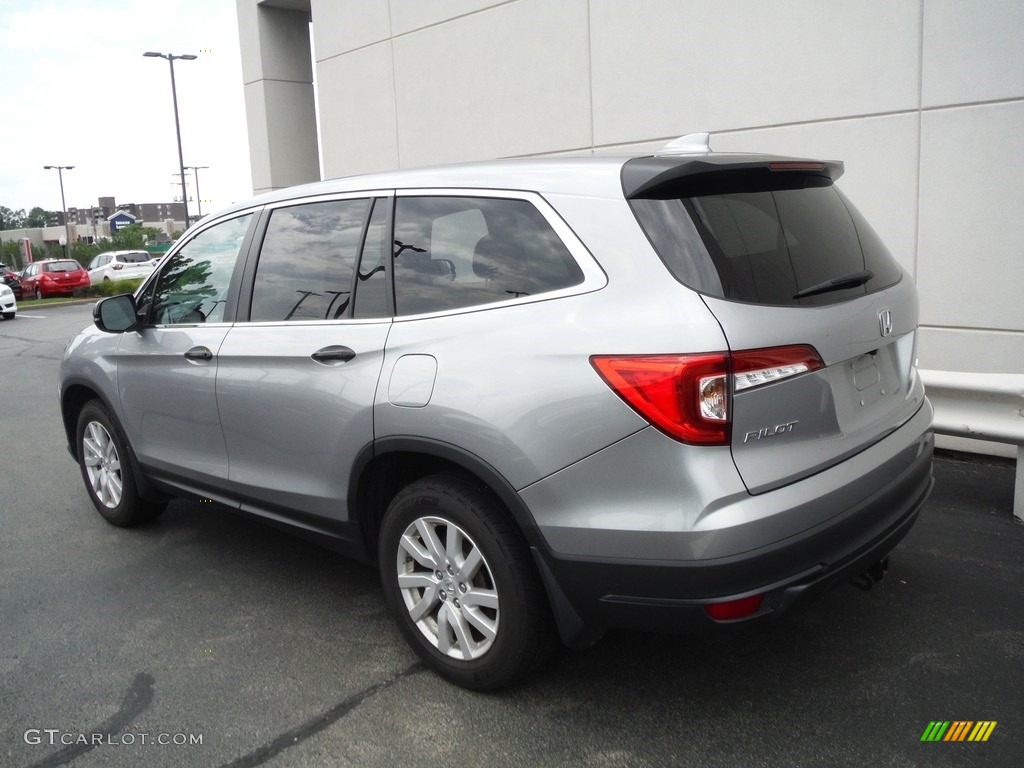 2019 Pilot LX AWD - Lunar Silver Metallic / Gray photo #10
