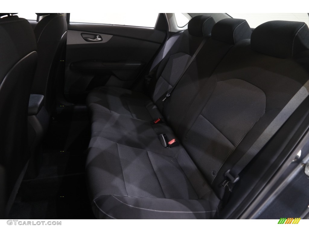 2019 Forte LXS - Gravity Grey / Black photo #16