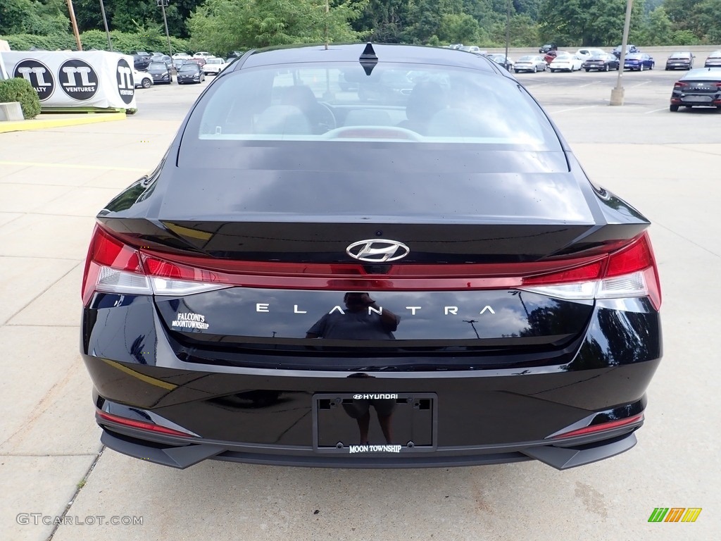 2023 Elantra SEL - Phantom Black / Medium Gray photo #3