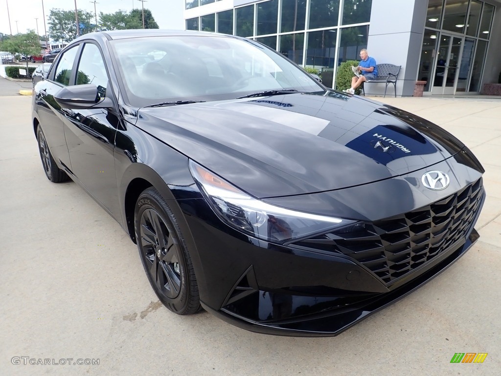 2023 Elantra SEL - Phantom Black / Medium Gray photo #9