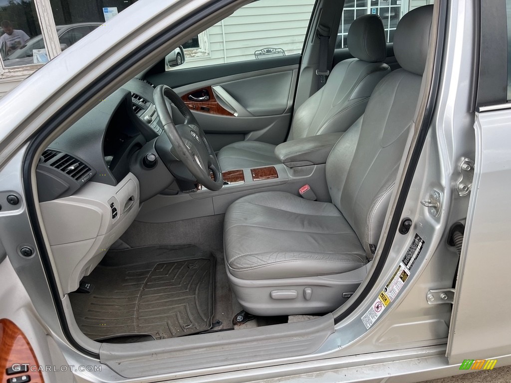 2008 Camry LE V6 - Classic Silver Metallic / Bisque photo #13
