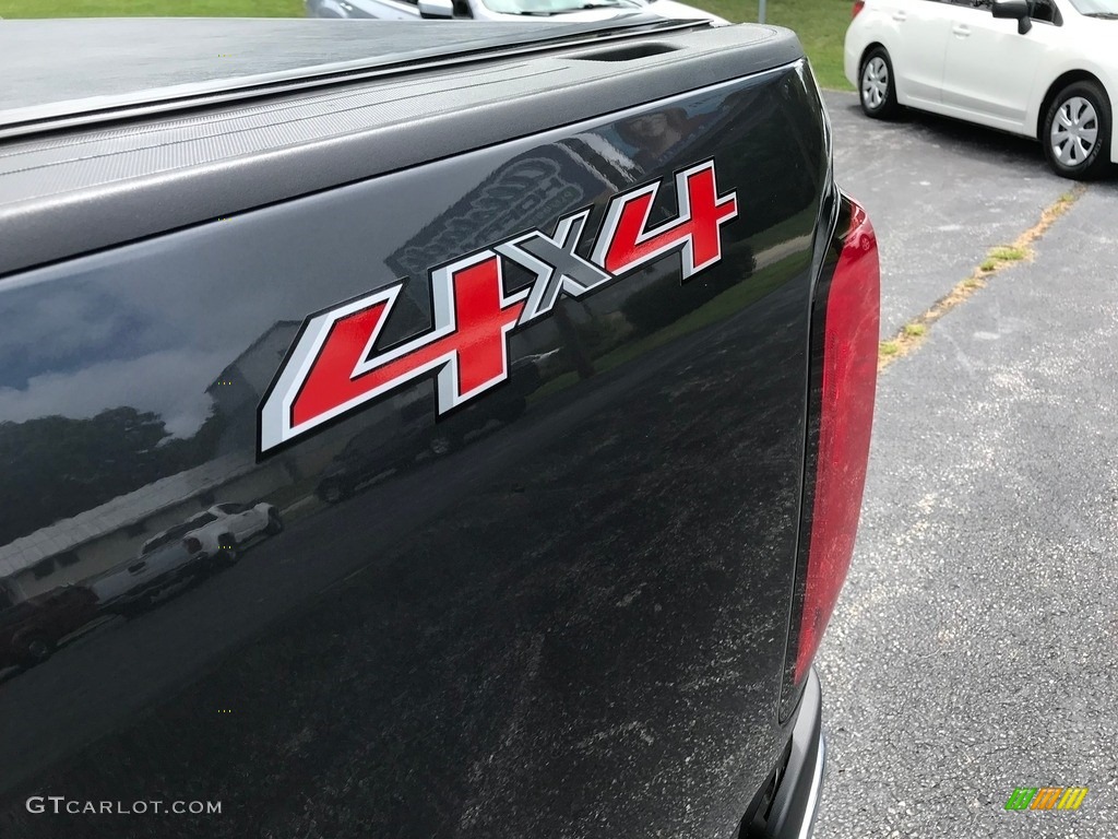 2016 Chevrolet Colorado LT Crew Cab 4x4 Marks and Logos Photos