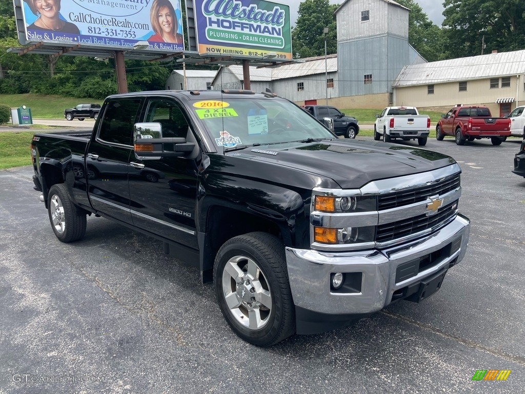 2016 Chevrolet Silverado 2500HD LTZ Crew Cab 4x4 Exterior Photos