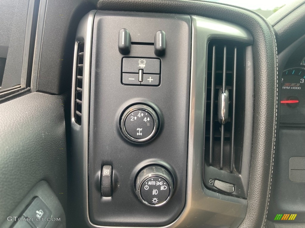 2016 Chevrolet Silverado 2500HD LTZ Crew Cab 4x4 Controls Photo #144666186