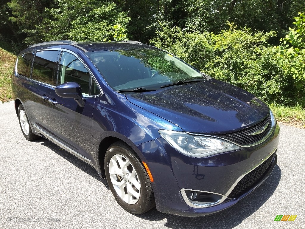 2017 Pacifica Touring L - Jazz Blue Pearl / Black/Alloy photo #10