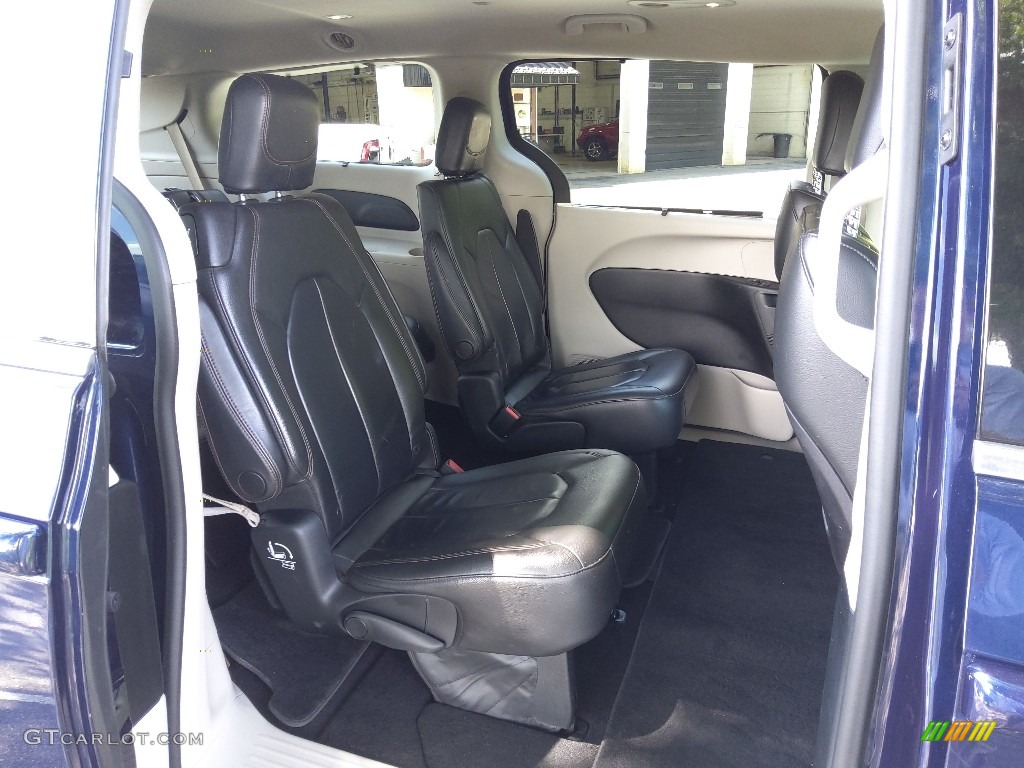 2017 Pacifica Touring L - Jazz Blue Pearl / Black/Alloy photo #26