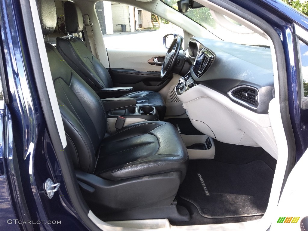 2017 Pacifica Touring L - Jazz Blue Pearl / Black/Alloy photo #27
