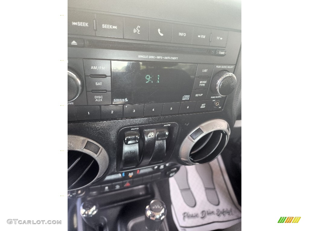 2016 Wrangler Sport 4x4 - Rhino / Black photo #12