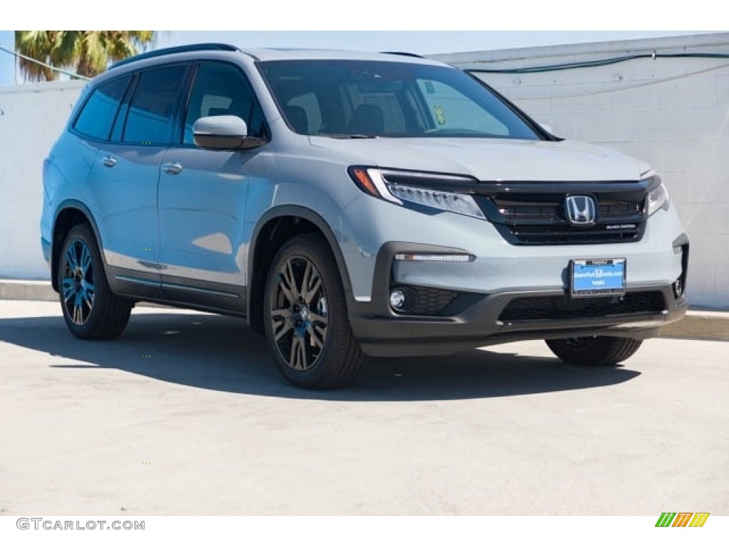 Sonic Gray Pearl 2022 Honda Pilot Black Edition AWD Exterior Photo