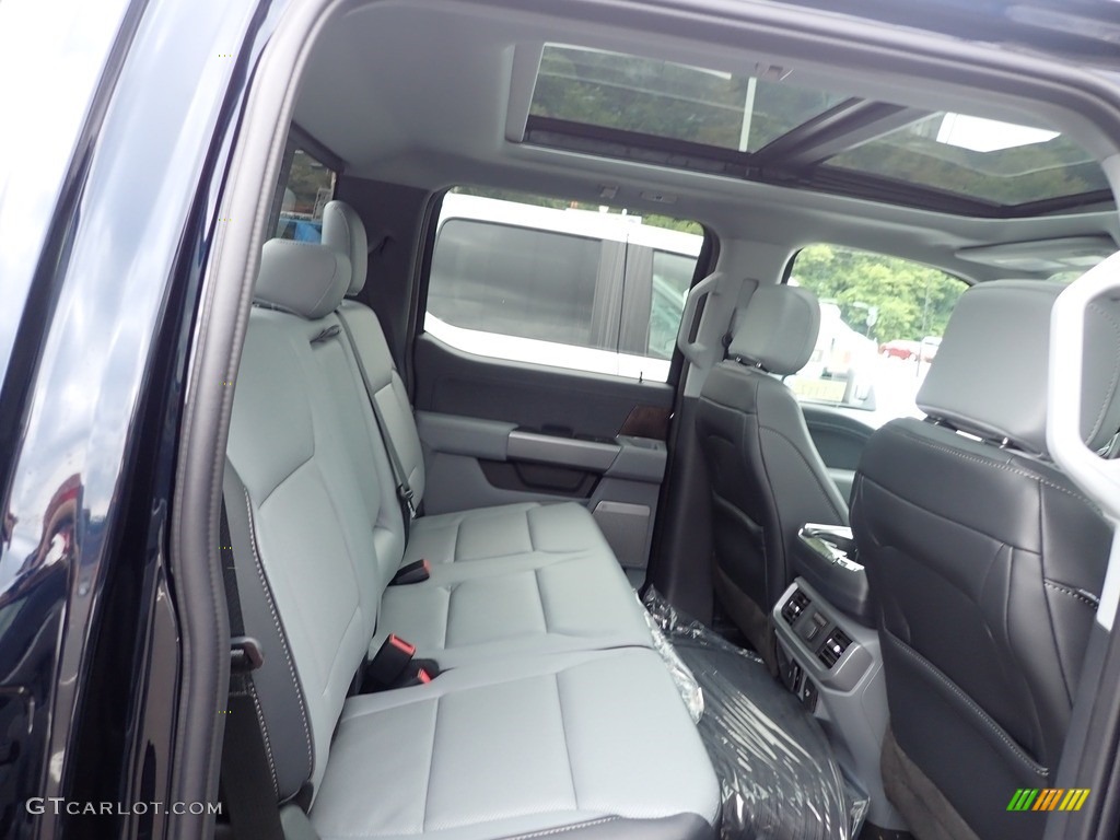 Black/Slate Interior 2022 Ford F150 Lariat SuperCrew 4x4 Photo #144670541