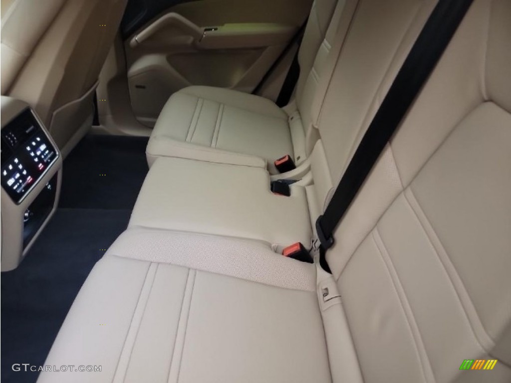 2021 Porsche Cayenne S Rear Seat Photos