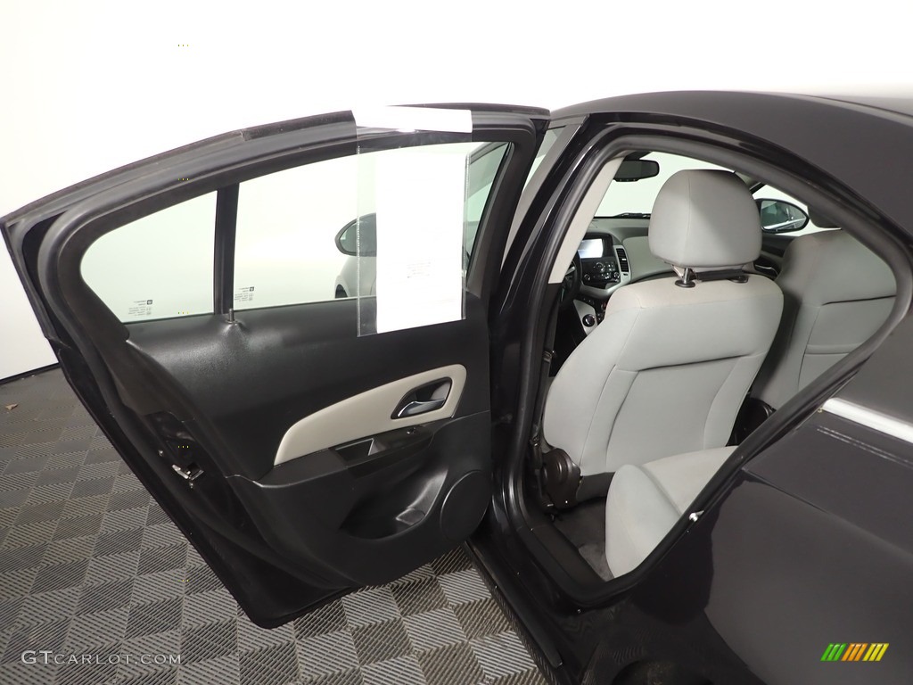 2014 Cruze LT - Black Granite Metallic / Medium Titanium photo #24