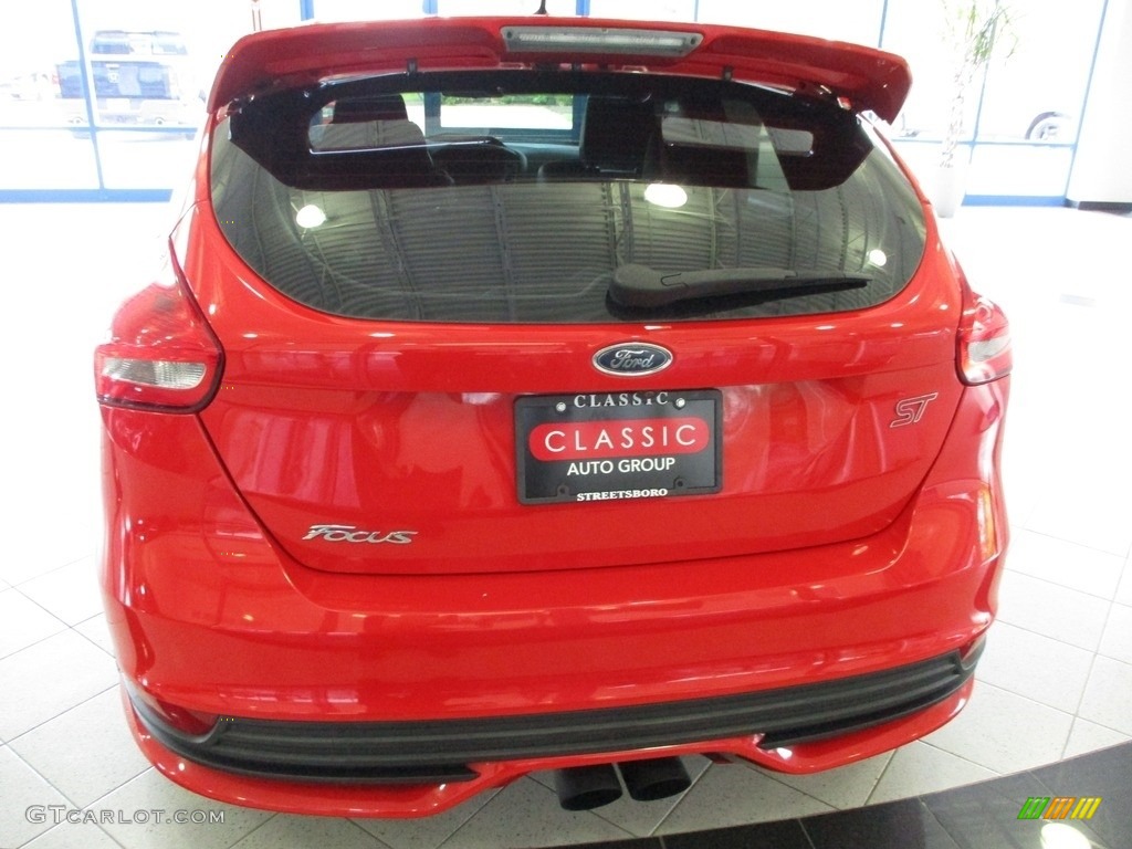 2016 Focus ST - Race Red / Charcoal Black photo #8