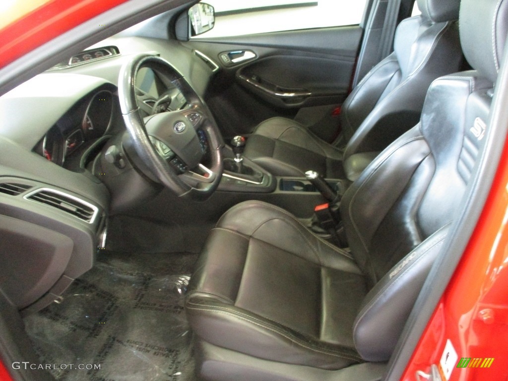 2016 Focus ST - Race Red / Charcoal Black photo #32