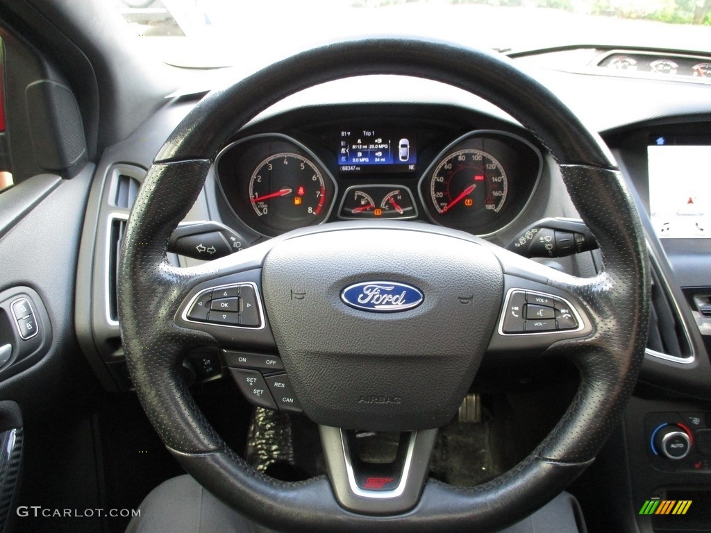 2016 Focus ST - Race Red / Charcoal Black photo #33