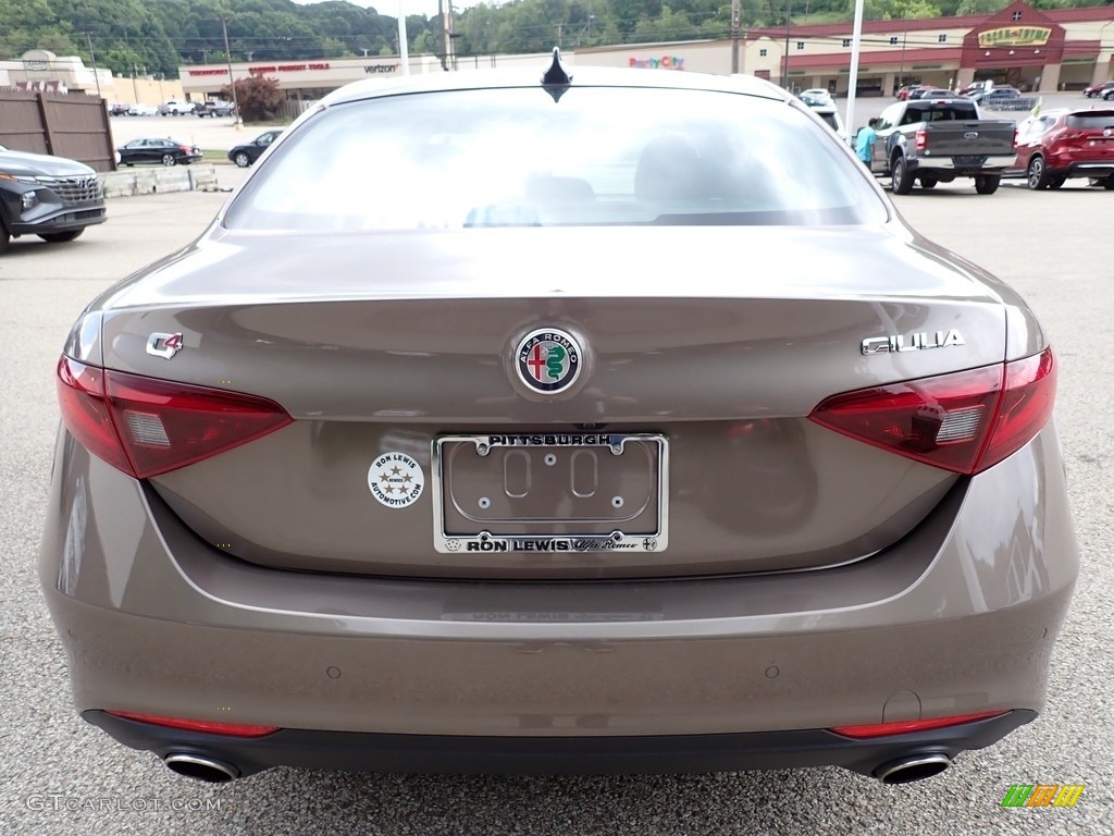 2019 Giulia Ti AWD - Imola Titanium Metallic / Black photo #4