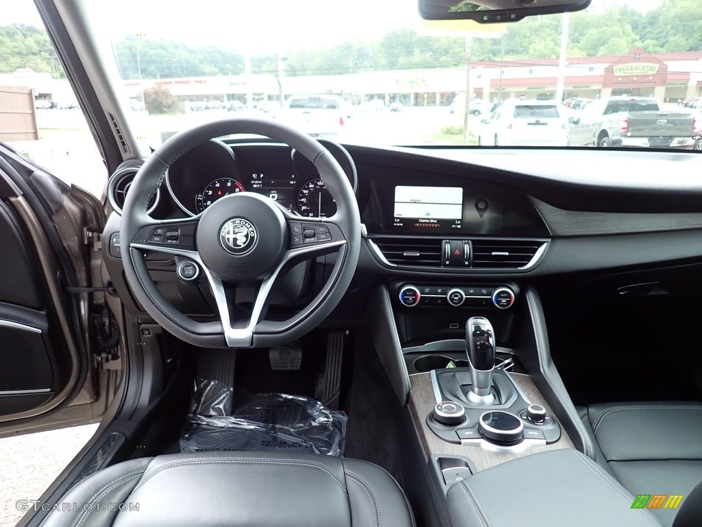 2019 Giulia Ti AWD - Imola Titanium Metallic / Black photo #13