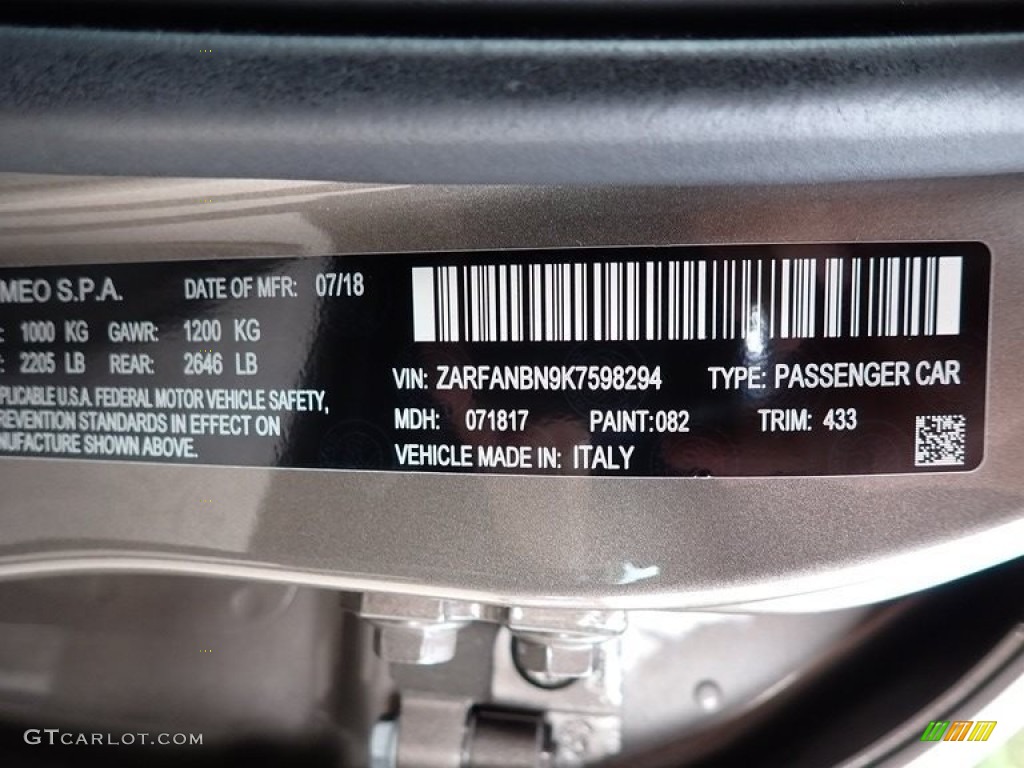 2019 Giulia Color Code 082 for Imola Titanium Metallic Photo #144675764